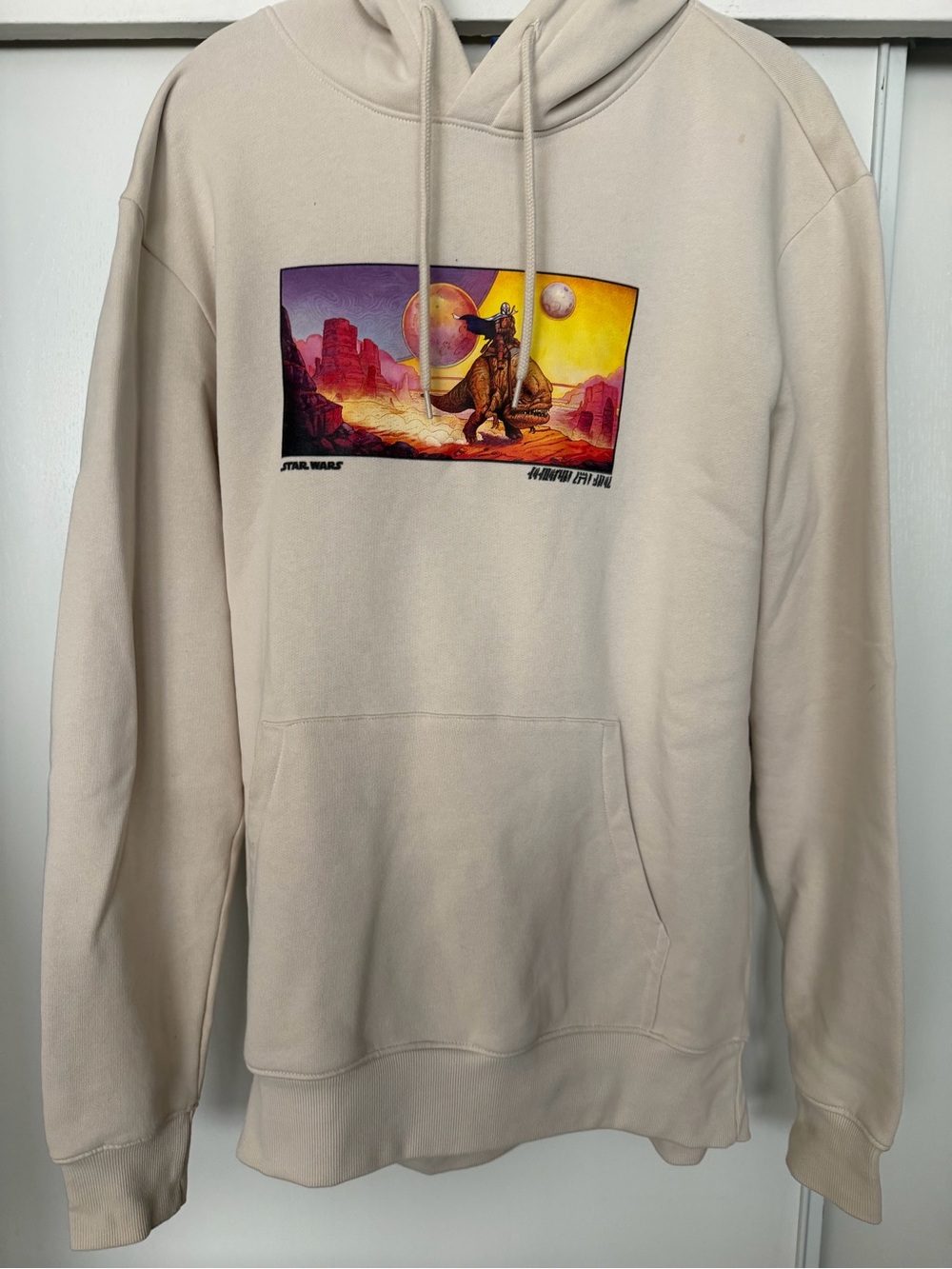 Beige Star Wars mandalorian H&M hoodie